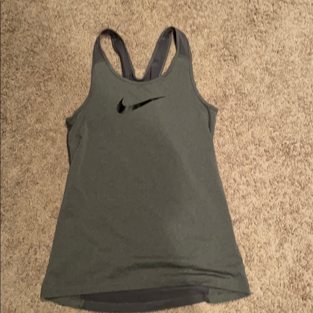 Nike tank
